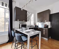 Chic One-Bedroom Apartment in the Heart of Paris' 8th Arrondissement, Steps from Champs Elysées - Mobility Lease ONLY