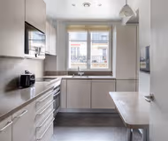 Lalo Service Apartment