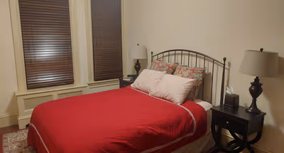 The Pearl on Pineapple St