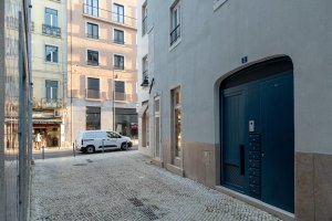 Downtown Service Apartment