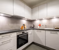 Stylish Lakeside Homes