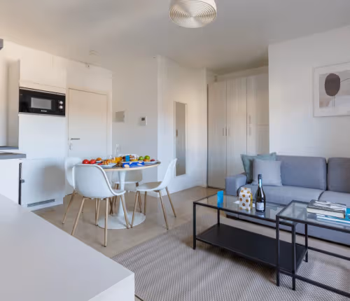 Quarter Service Apartment