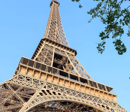 230M2 6 BEDROOM | MAGNIFICENT HOUSE | EIFFEL TOWER