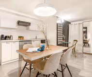 Etienne Service Apartment