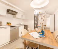 Etienne Service Apartment