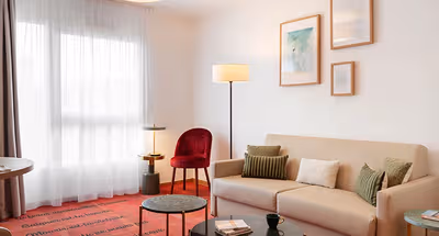 Quai Service Apartment