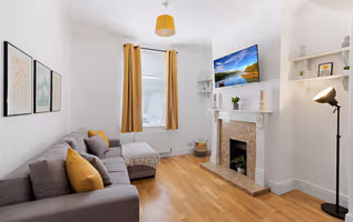 Roberts Apartment Church View