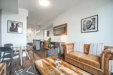 Glen Erin Dr Apartment