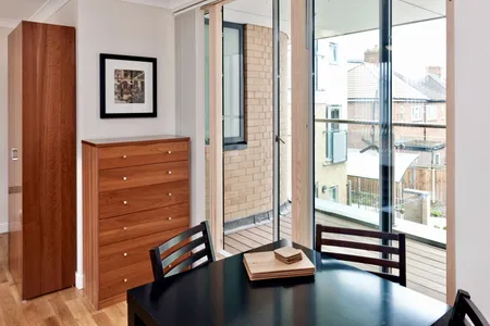 Luxury dining space at Byron House Apartment Cambridge