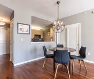 S Van Ness Ave Apartment