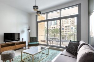 Claren 1BR Serviced Apartment