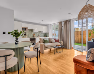 Canary Gateway at Limehouse by MySquare