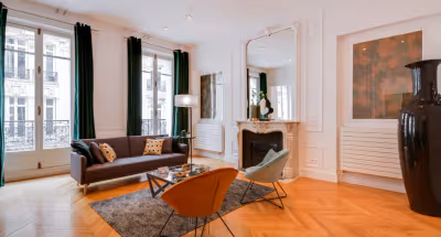 Champs Service Apartment