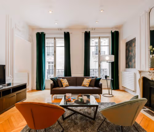 Champs Service Apartment