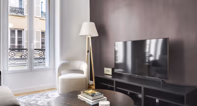 Augereau Service Apartment