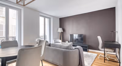 Augereau Service Apartment