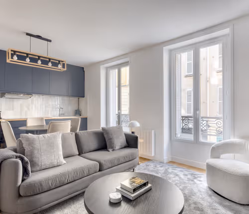 Augereau Service Apartment