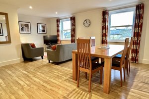 Manor House Duplex 2-bedroom/2-bathroom