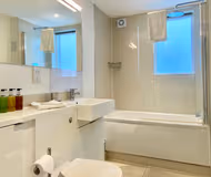 Family Bathroom at Jubilee House Duplex 2 Bedroom 2 Bathroom