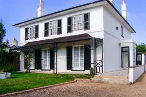 Bury Villa