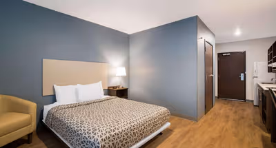 Hemlock Ave Apartment