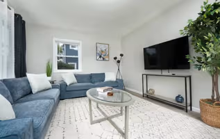 Wheaton’s Best Vacay Stay!