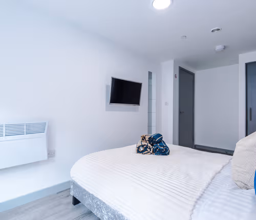 28 Roscoe - 4 Roscoe Street