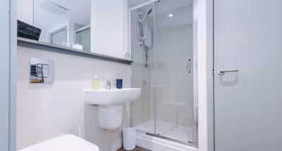 28 Roscoe - 4 Roscoe Street