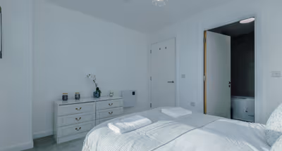 Long Term Discounts, Preston, Sleeps 5, Free WI-FI
