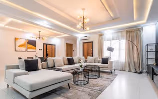 Lawrence Road 3 Bedroom Serviced Apartment