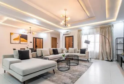 Lawrence Road 3 Bedroom Serviced Apartment
