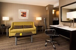 Holiday Inn & Suites Mississauga