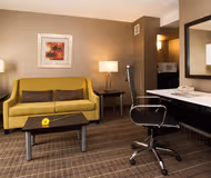 Holiday Inn & Suites Mississauga