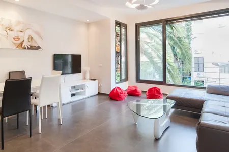 Sirkin Street 3BR Serviced Apartment