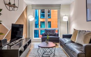 Blackfriars Apartments by MySquare Blackfriars Apartments by MySquare