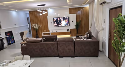 Lawrence Road 3 Bedroom Serviced Apartment