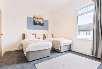 Herschell House - Central Location - Free Parking, Fast Wifi, SmartTV with Netflix