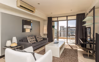 Hanstrijdom Street 2BR Serviced Apartment