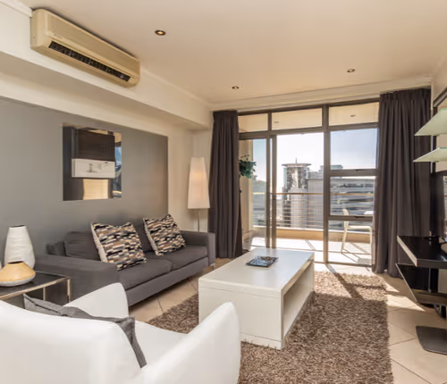 Hanstrijdom Street 2BR Serviced Apartment