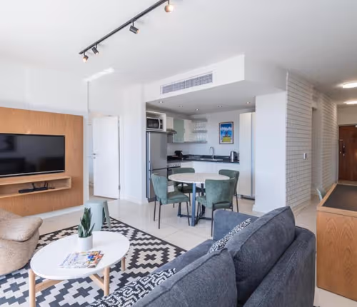 Prestwich St, Serviced Apartment