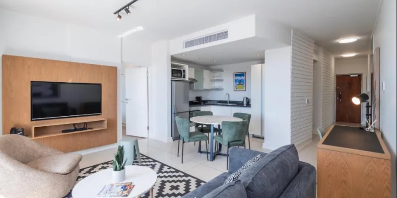 Prestwich St, Serviced Apartment