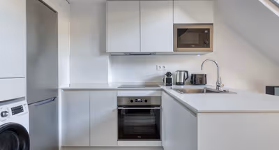 Vallehermoso Service Apartment