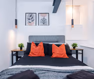 Townhouse with Rooftop Patio - Newton Street