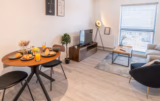 Brentwood Central Apartments