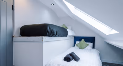 Incredible Home, Games Room, Sleeps 8, Parking Inc