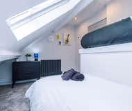 Incredible Home, Games Room, Sleeps 8, Parking Inc