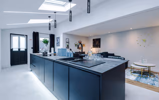 Incredible Home, Games Room, Sleeps 8, Parking Inc