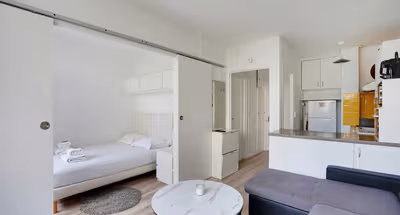 Victor Service Apartment