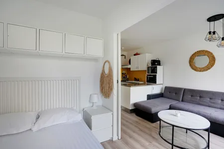 Victor Service Apartment