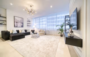 Pleasant One Bedroom in Sky Garden DIFC